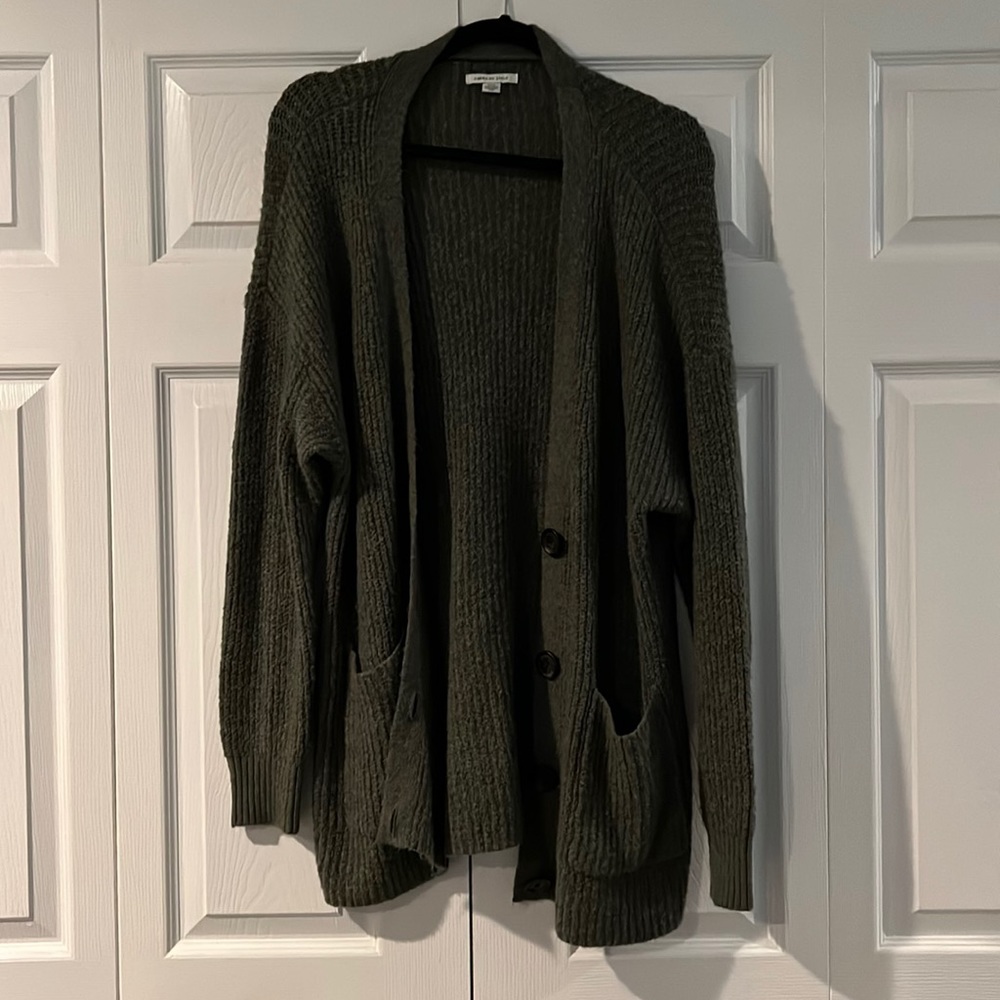 AMERICAN EAGLE green cardigan, Size Medium